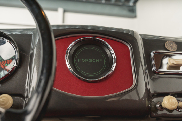 PeetClassics-Porsche356preA-Rauwworks-W-059