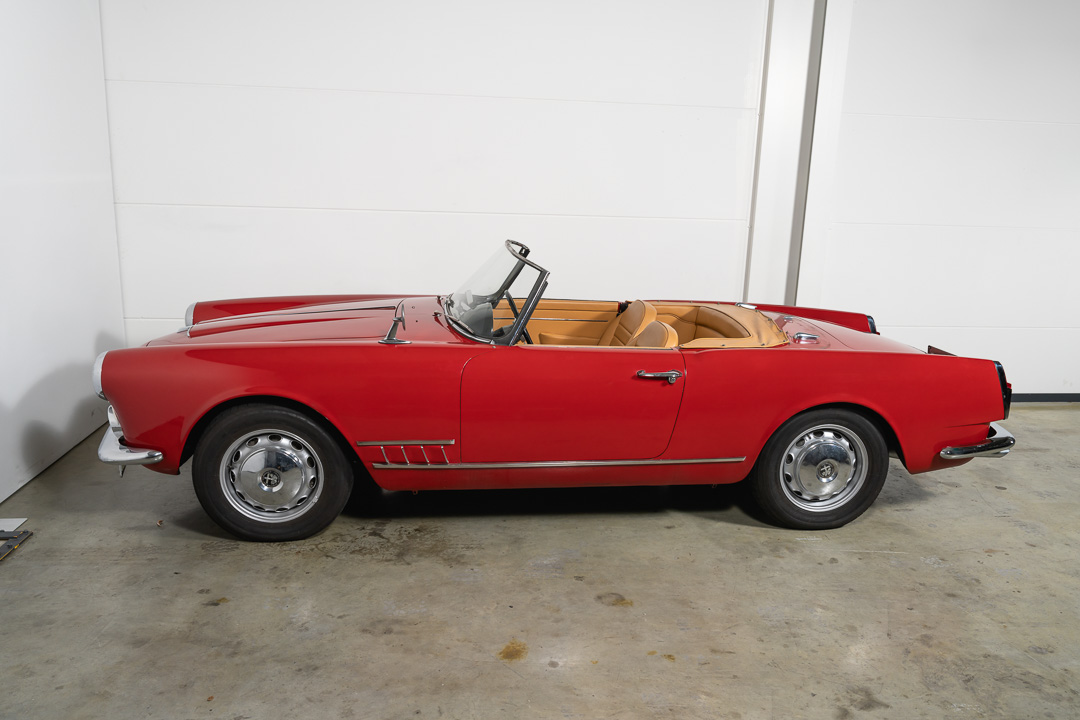 Alfa Romeo Spider 2000 Touring