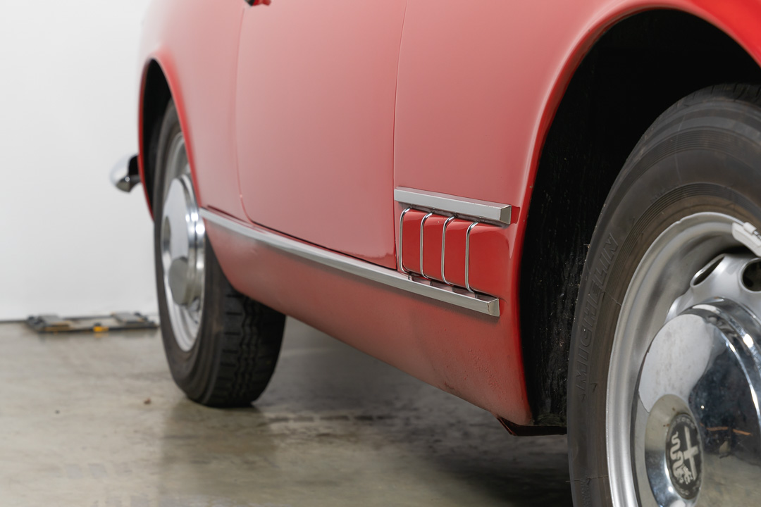 Alfa Romeo Spider 2000 Touring