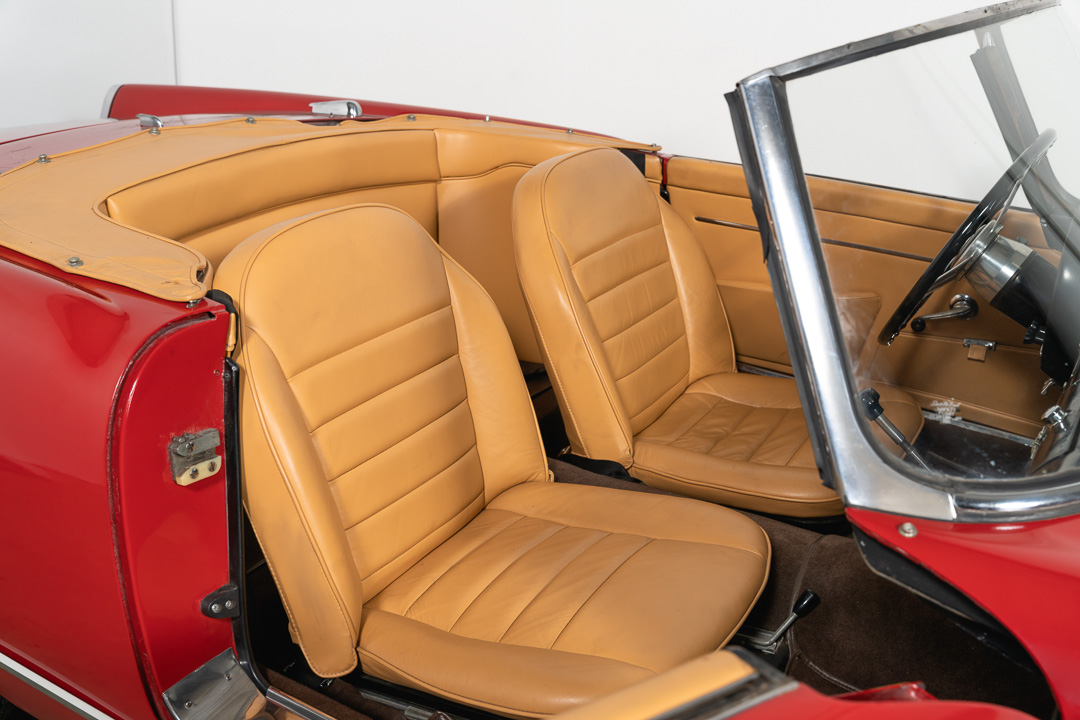 Alfa Romeo Spider 2000 Touring