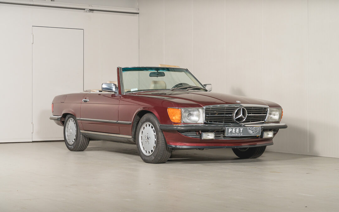 Mercedes-Benz 560SL