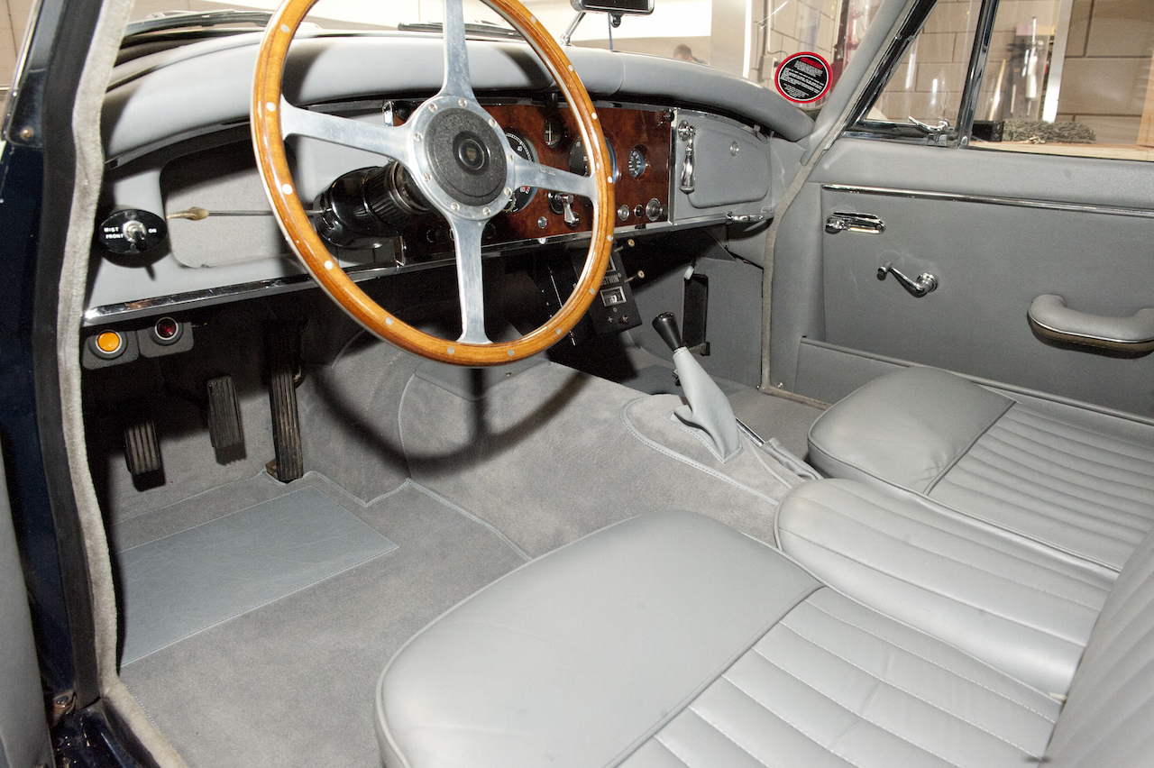 Jaguar XK150 DHC (blauw/grijs) – 1