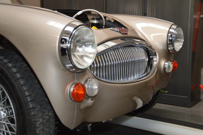 Austin-Healey MKIII 3000 Golden Beige