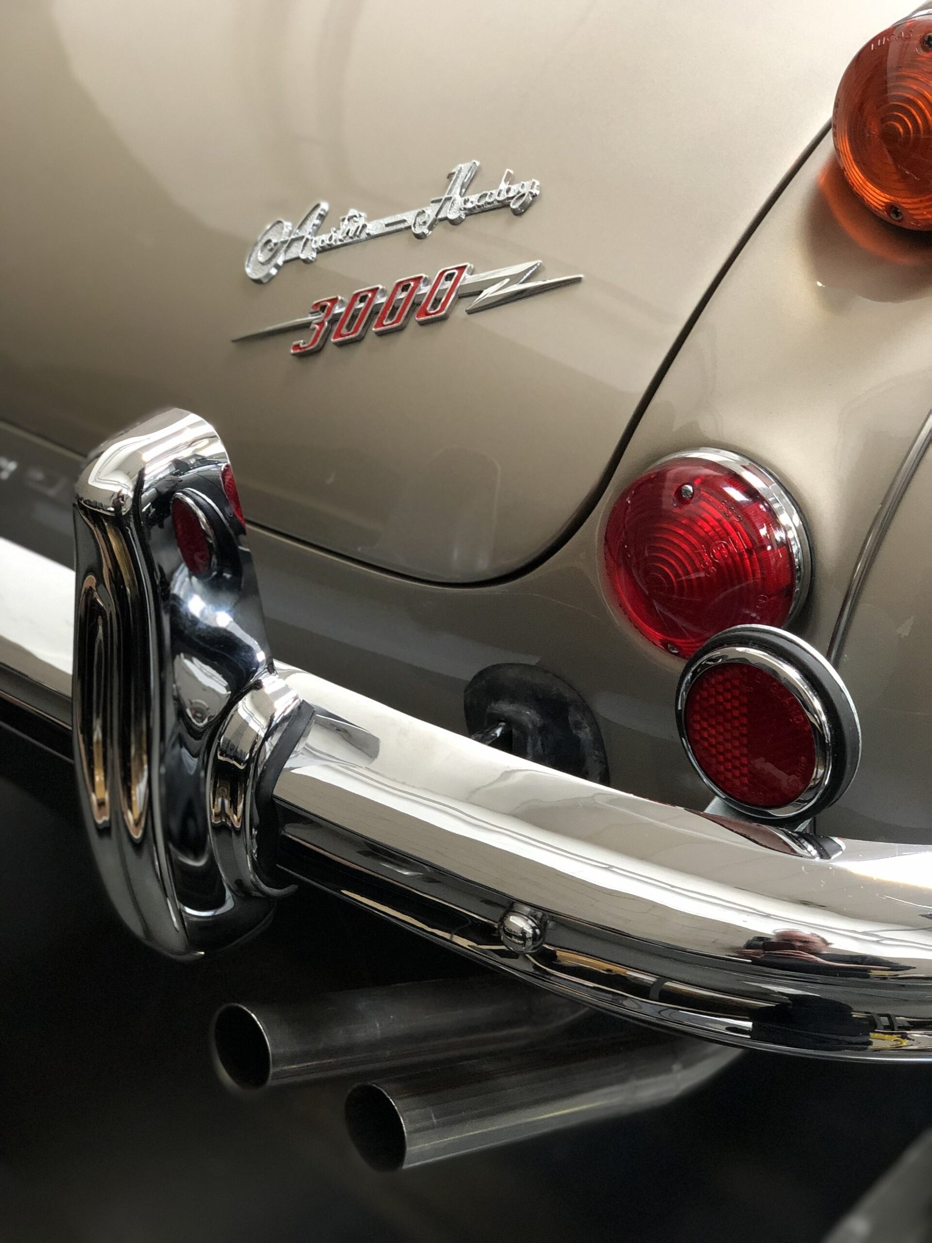Austin Healey MKIII 3000 Golden Beige – 1