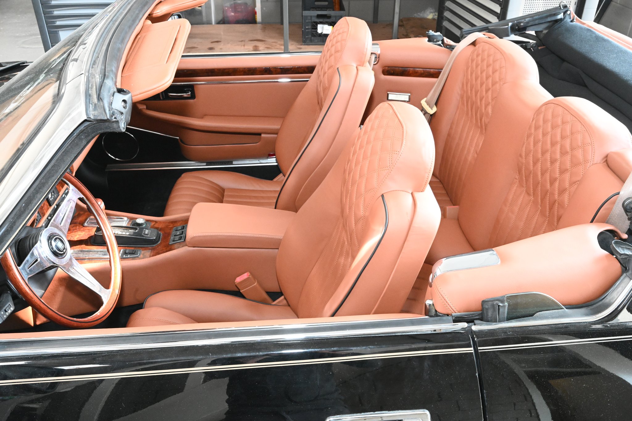 Jaguar XJS custom interior – 12