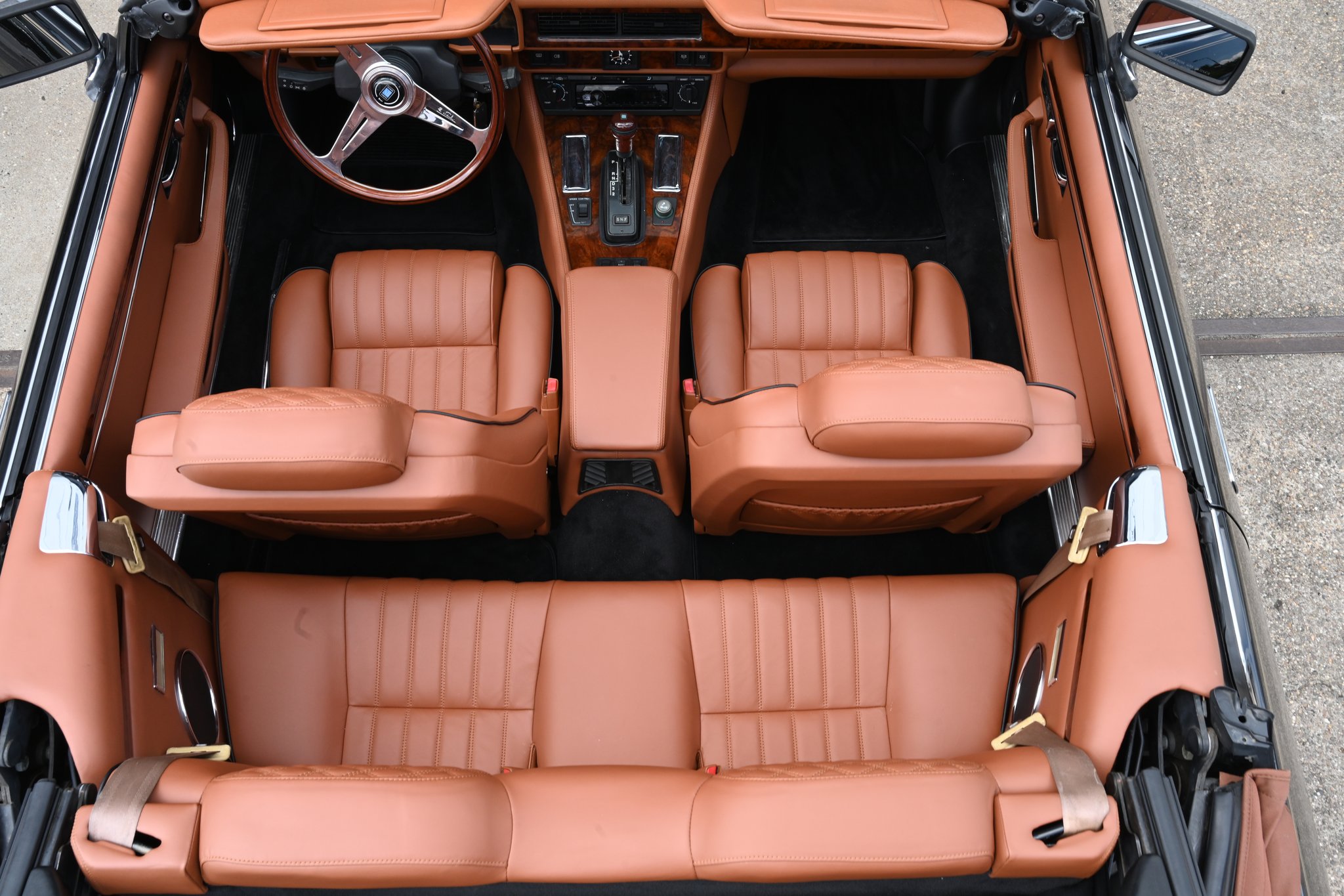 Jaguar XJS custom interior – 15