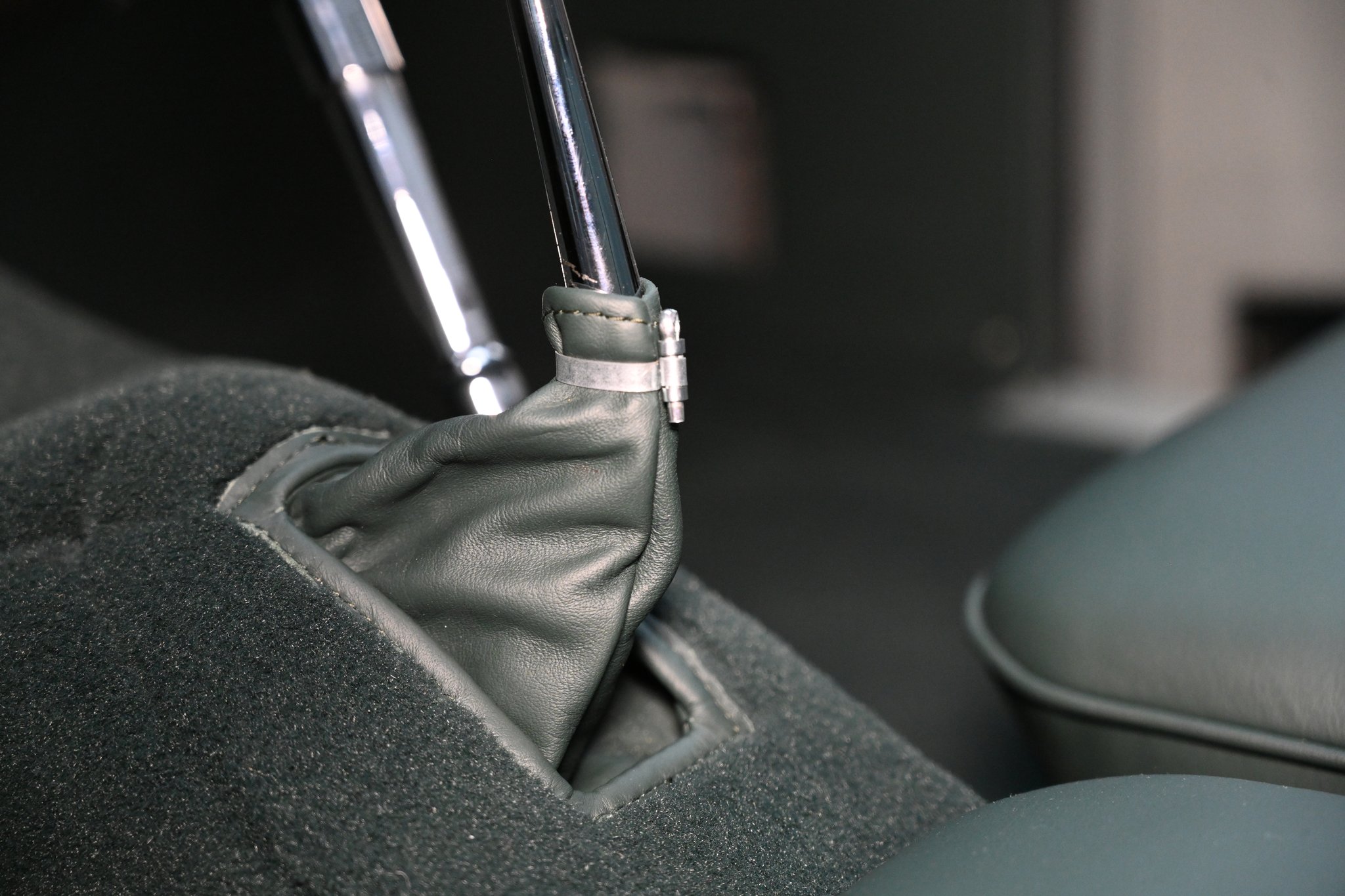 Jaguar XK 120 DHC Interior – 25