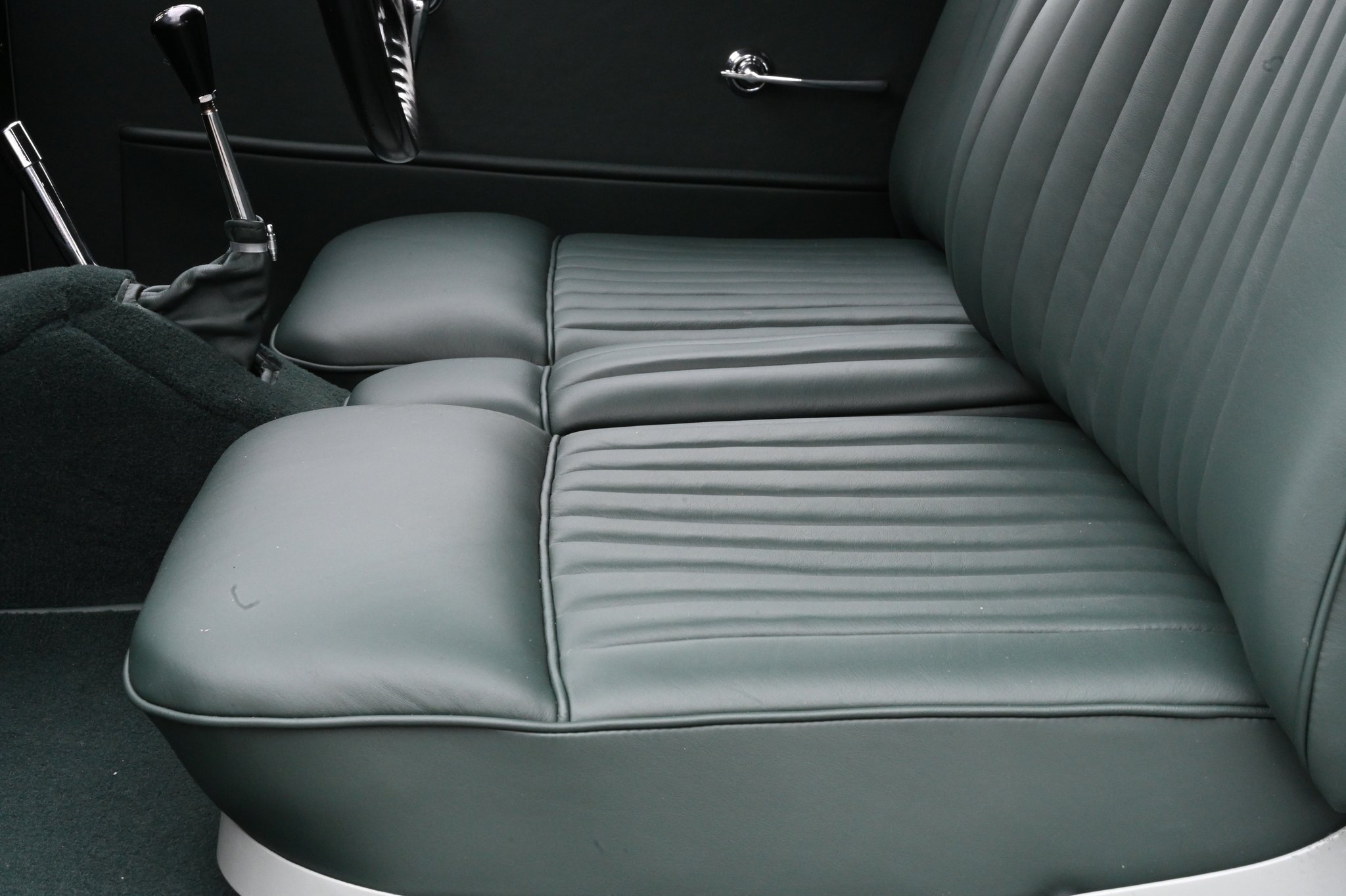 Jaguar XK 120 DHC Interior – 3