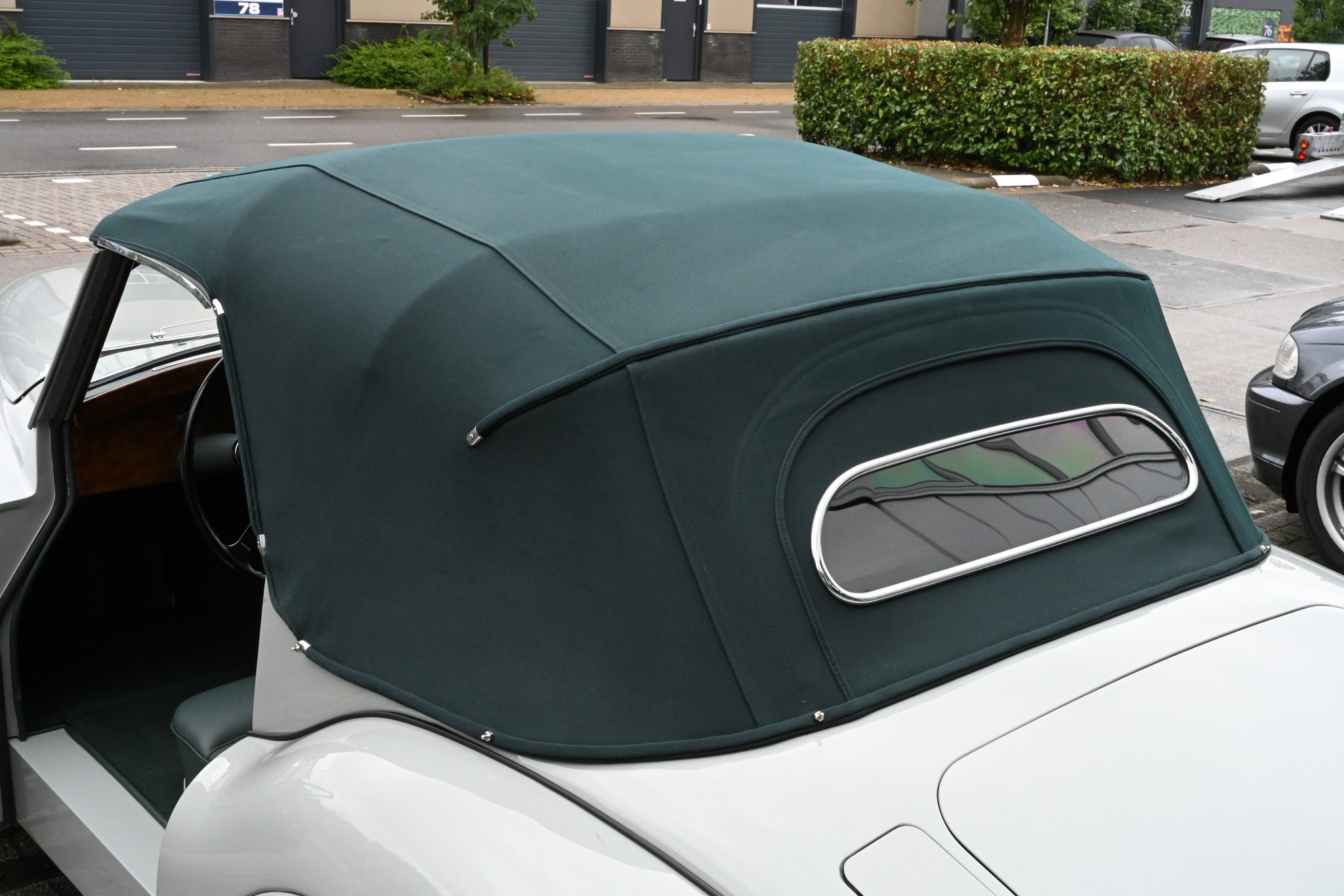 Jaguar XK 120 DHC Interior – 6