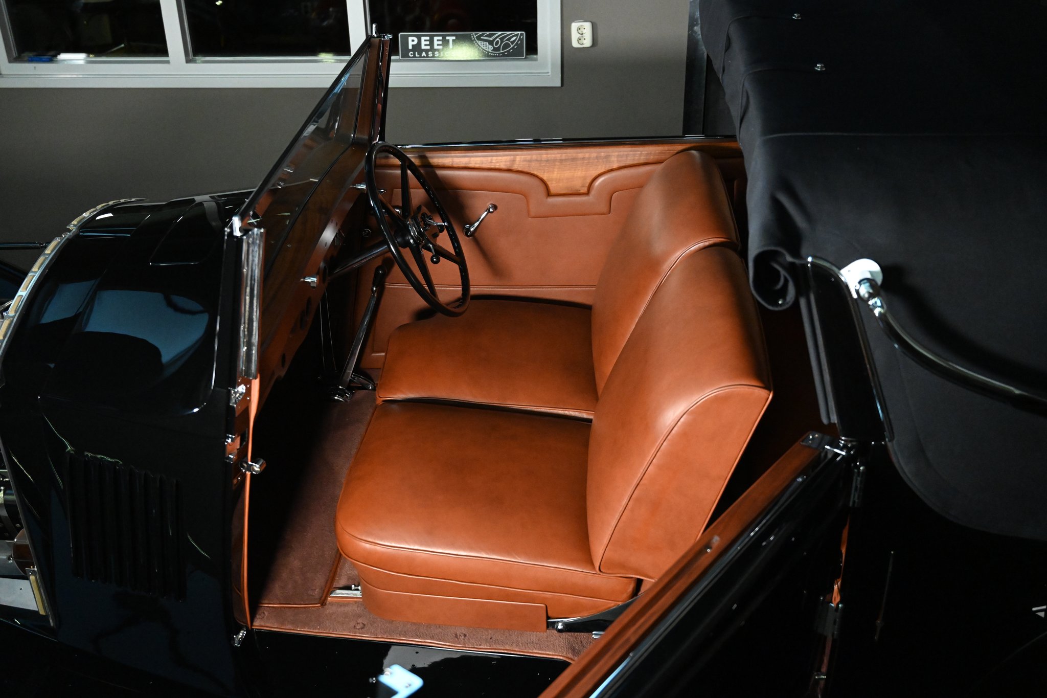 Rolls Royce Phantom II Gurney Nutting Interior – 57