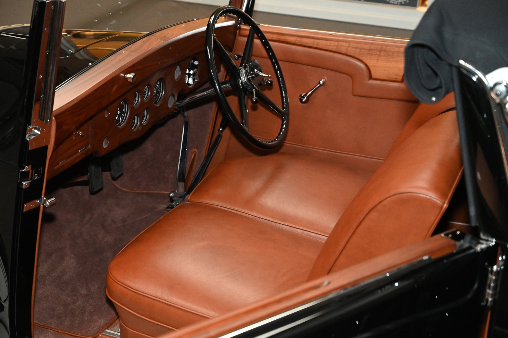 Rolls Royce Phantom II Gurney Nutting Interior – 75