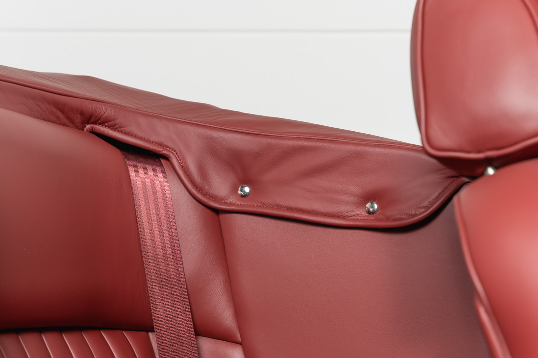 Aston Martin V8 Volante – 20