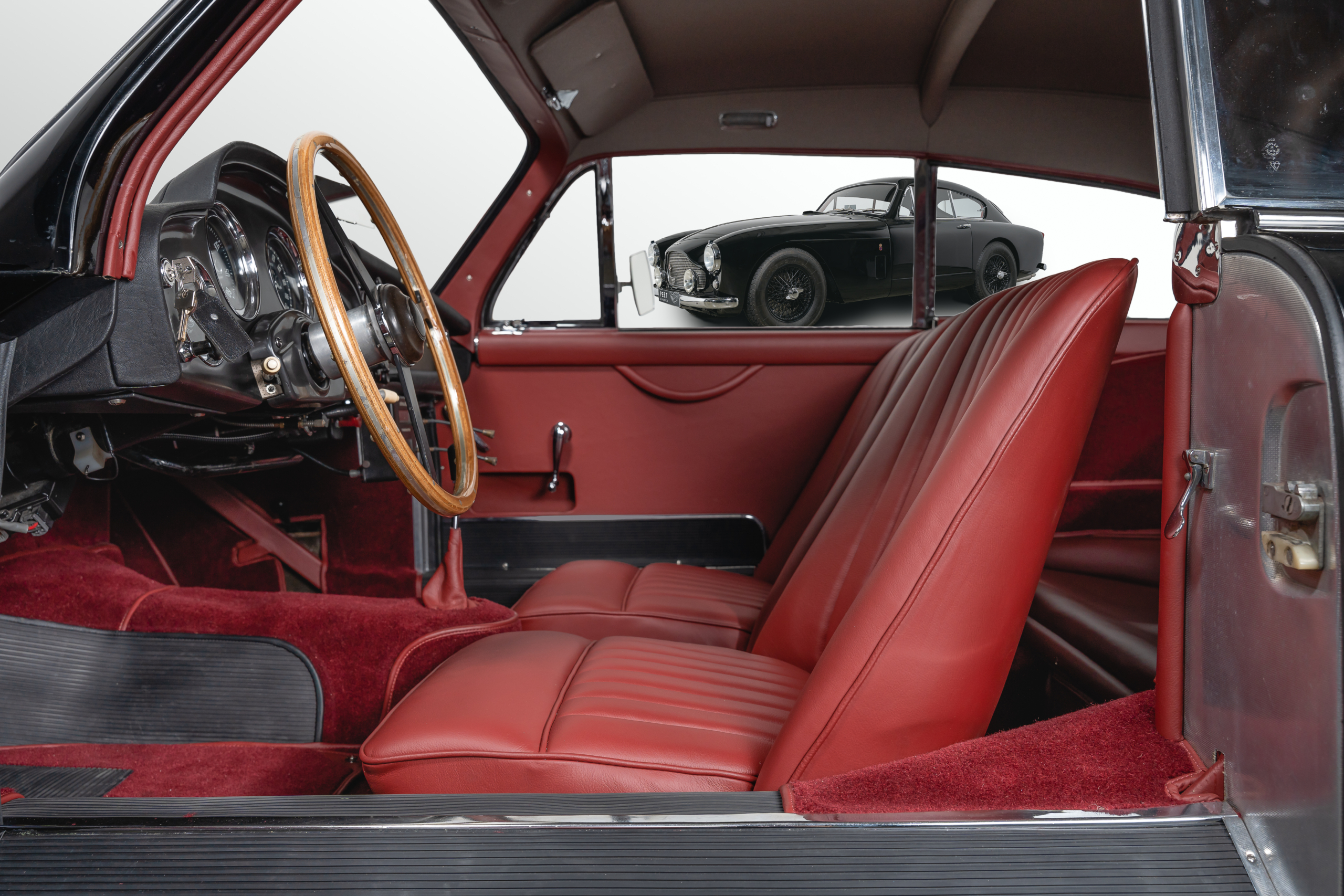 Aston Martin DB 2/4 MKIII Interior