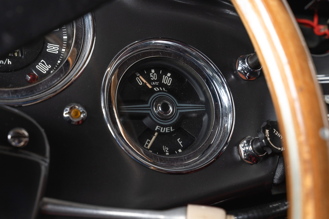 Aston Martin DB 2/4 MKIII Interior – 33