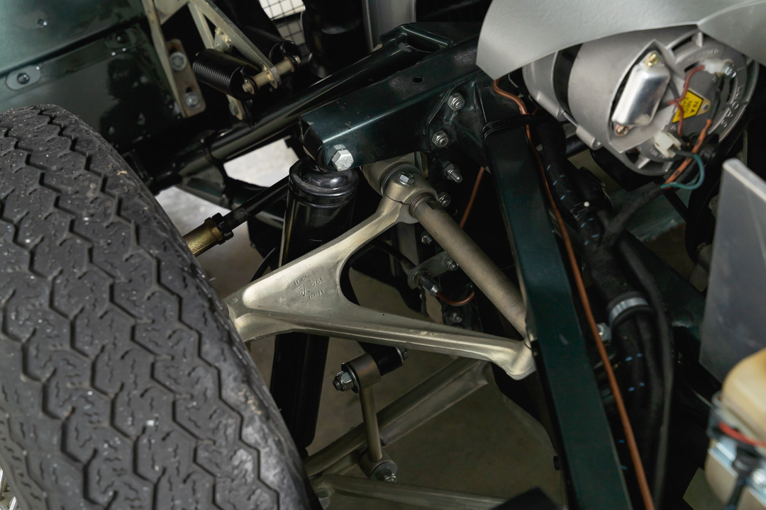 Jaguar E-type 4.2 OTS (Opalescent Dark Green) – 58