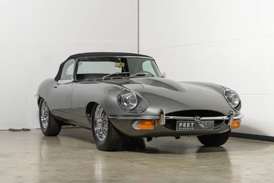 Jaguar E-type 4.2 OTS (Grijs) – 8
