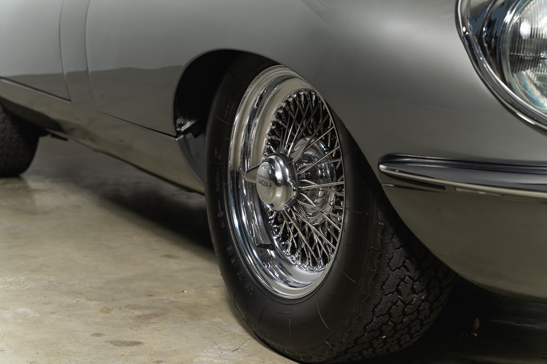 Jaguar E-type 4.2 OTS (Grijs) – 19