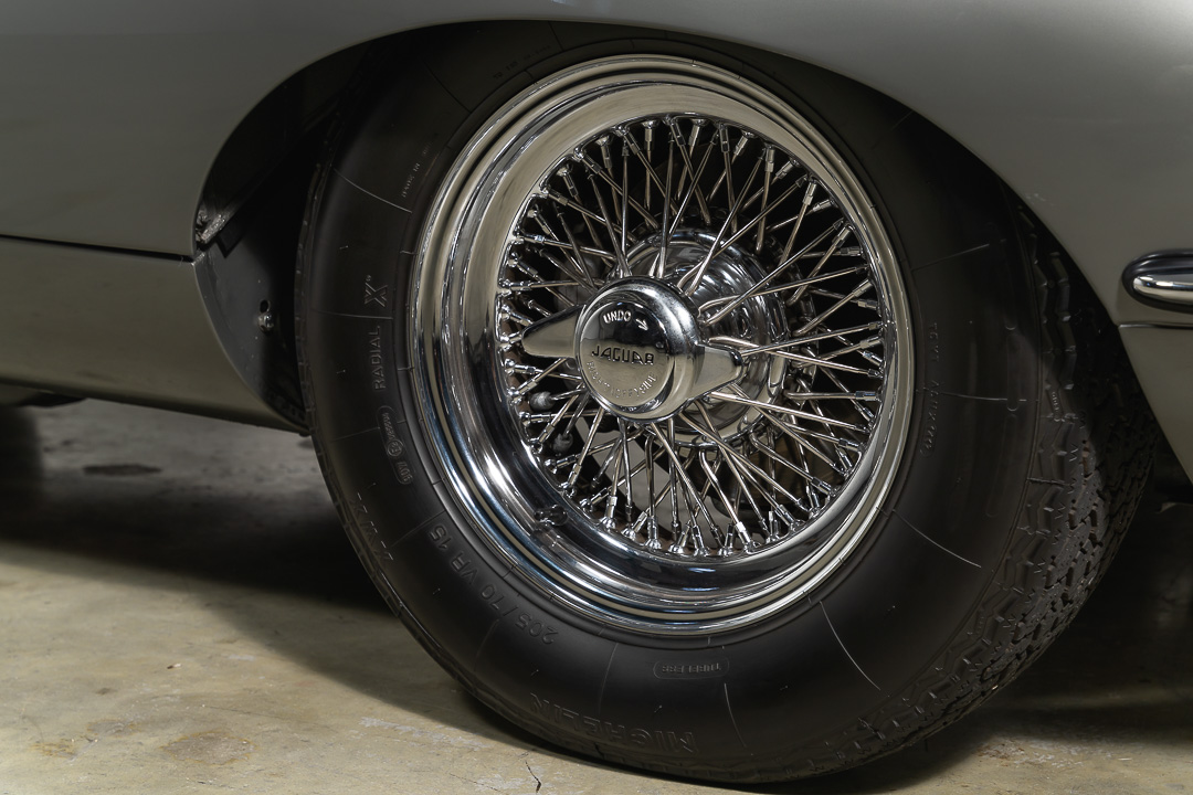Jaguar E-type 4.2 OTS (Grijs) – 20