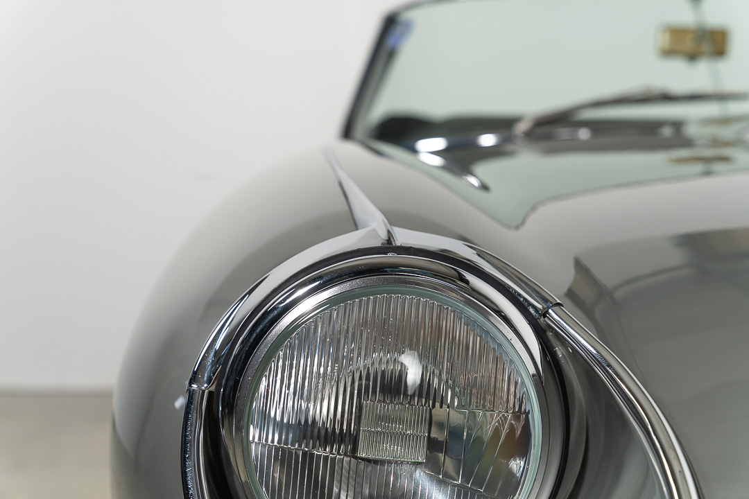 Jaguar E-type 4.2 OTS (Grijs) – 24