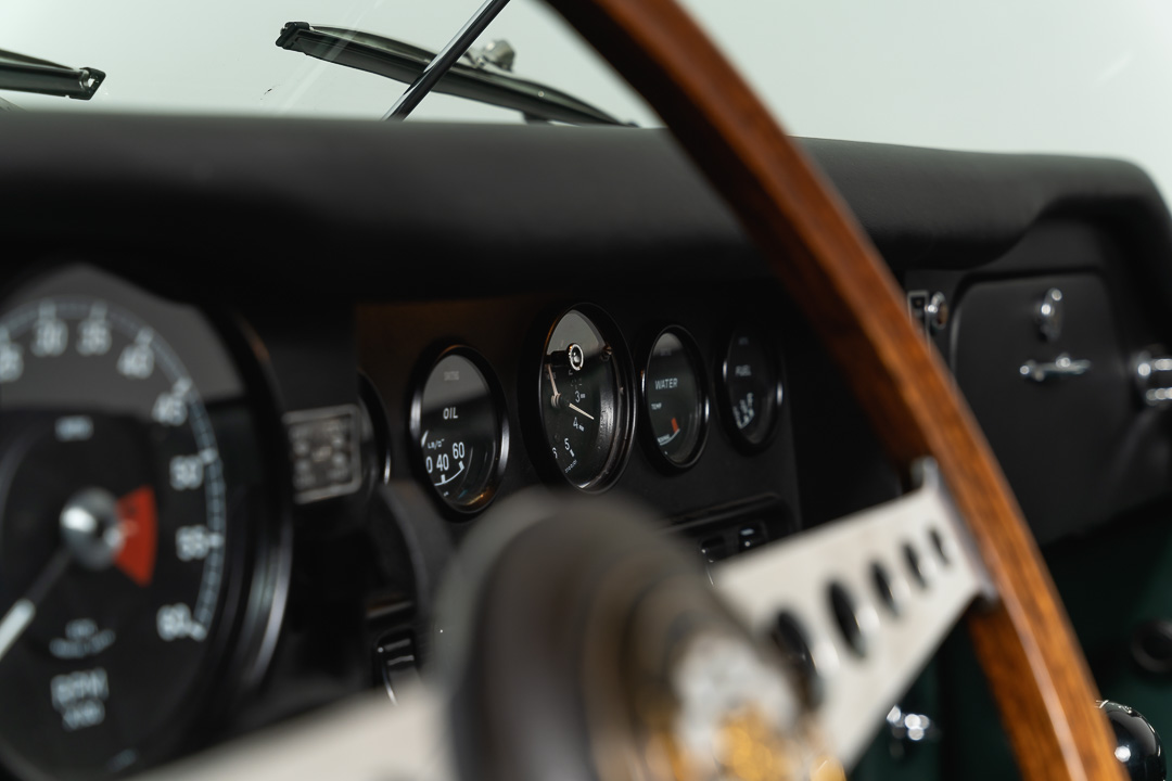 Jaguar E-type 4.2 OTS (Grijs) – 59
