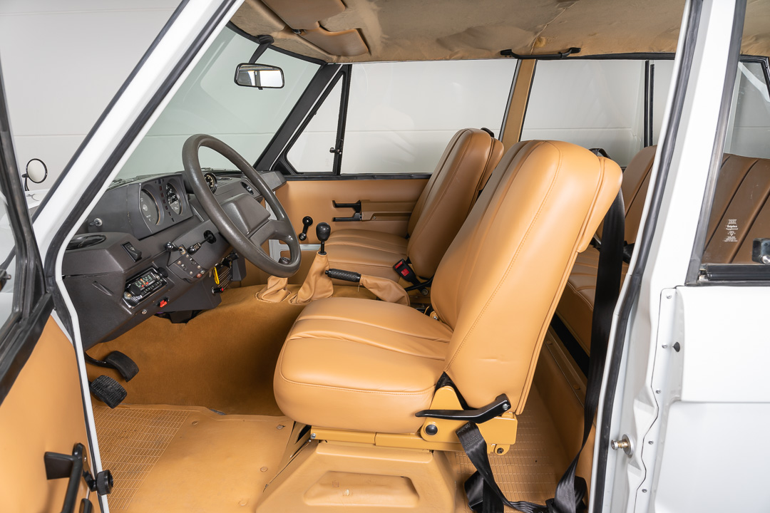 Range Rover Classic Interior – 12