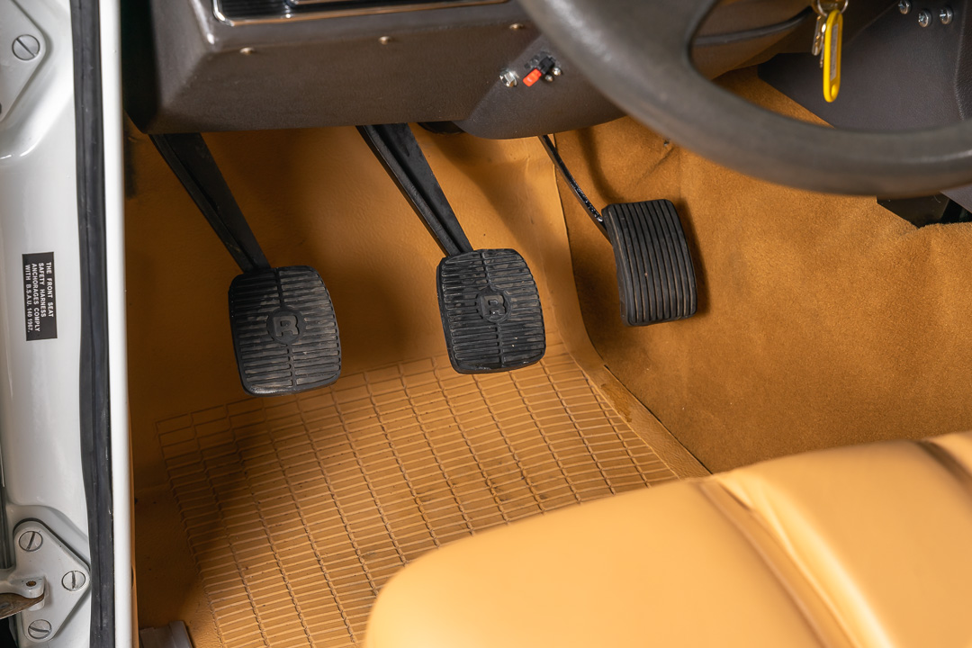 Range Rover Classic Interior – 13