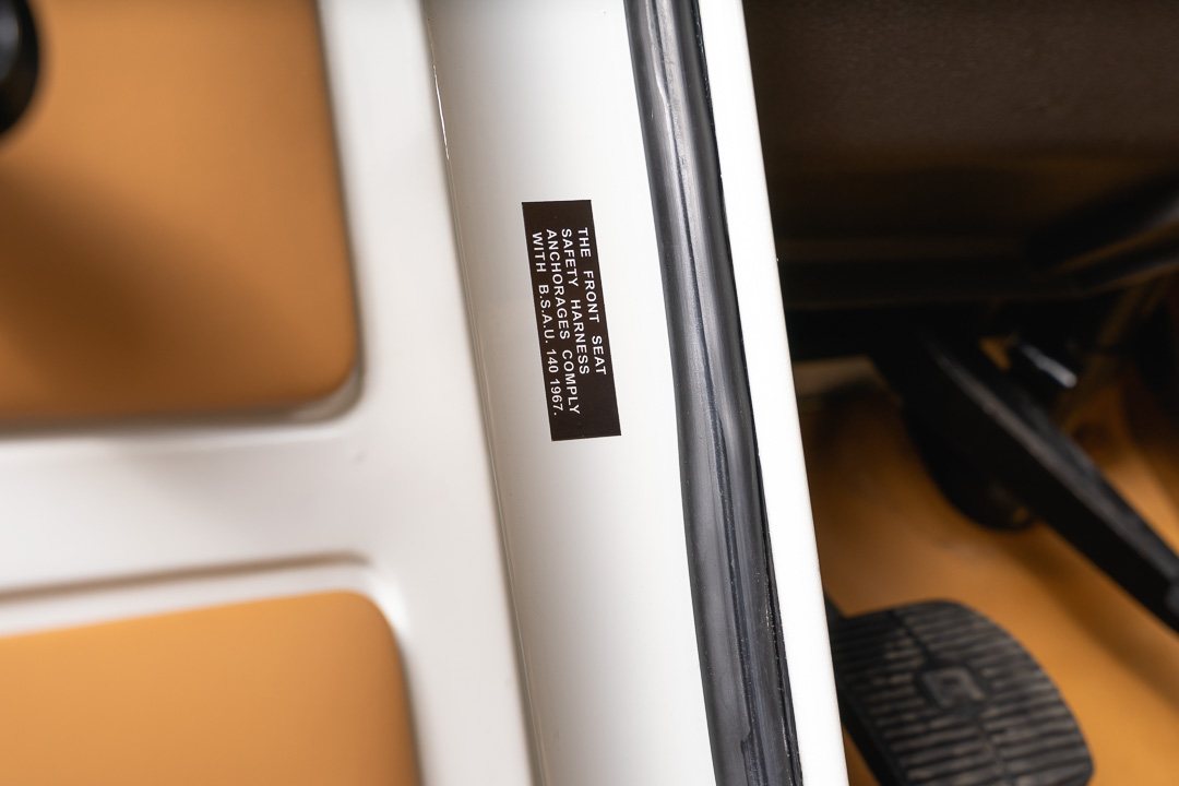 Range Rover Classic Interior – 17