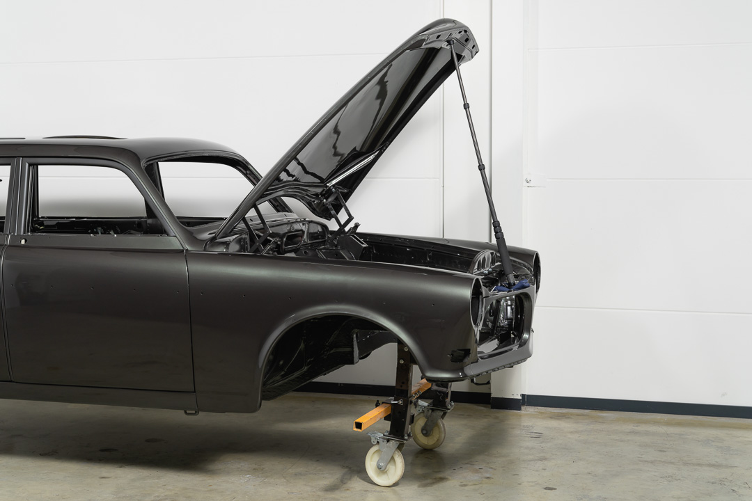 Volvo Amazon Body – 4