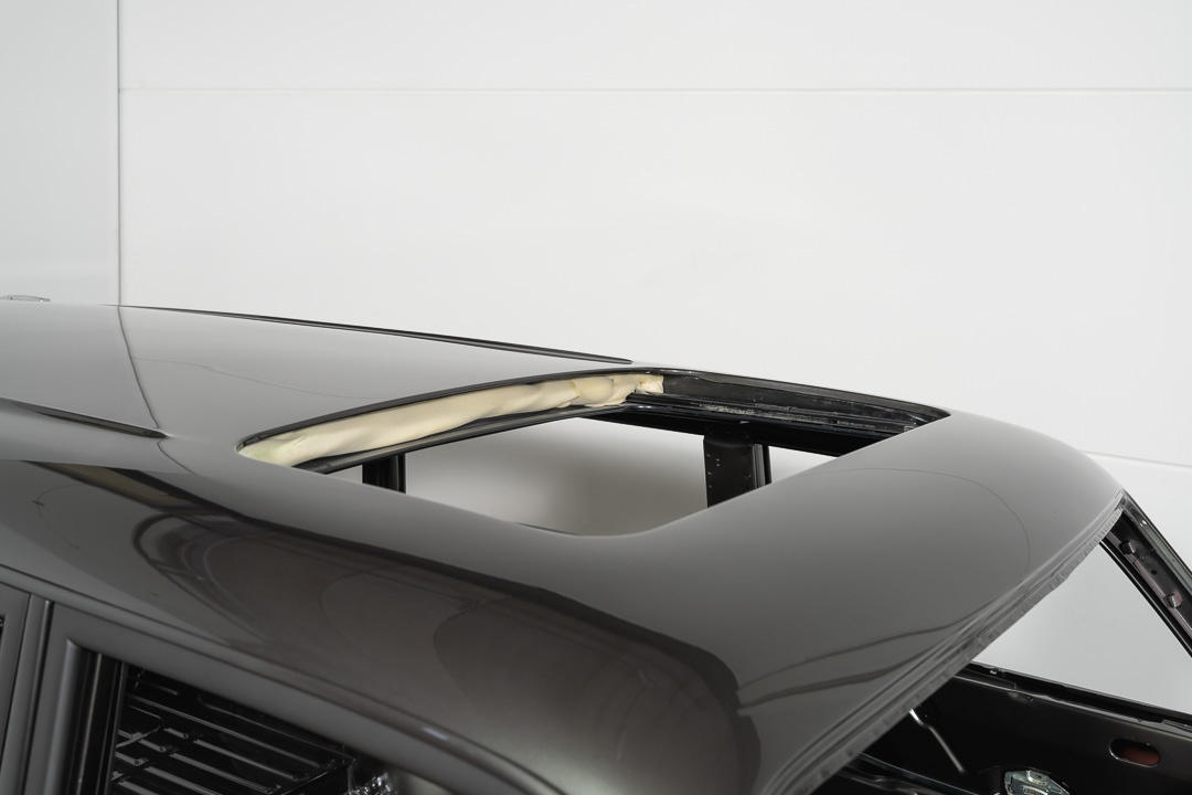 Volvo Amazon Body – 10