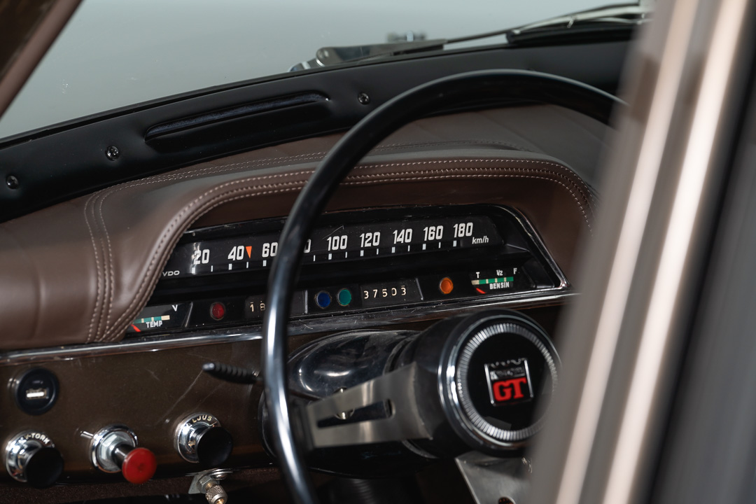 Volvo Amazon interior – 36