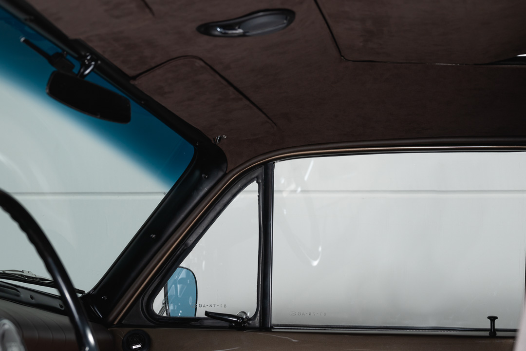 Volvo Amazon interior – 46