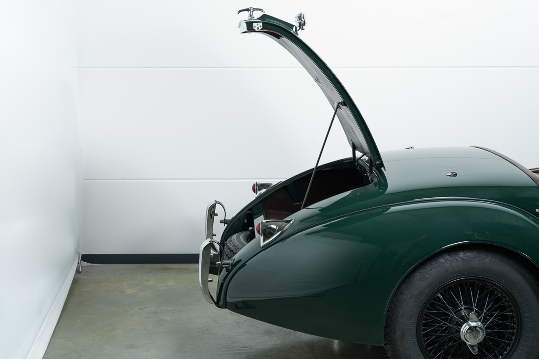 Jaguar XK 120 OTS Interior project – 26