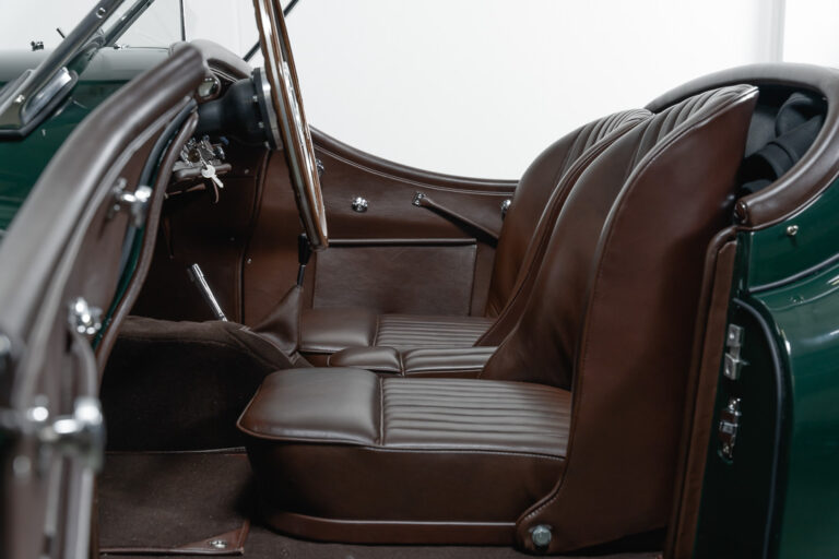 Jaguar XK120 OTS