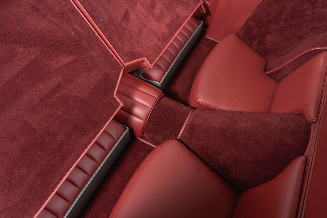 Jaguar XK150 DHC (wit/rood) – 39
