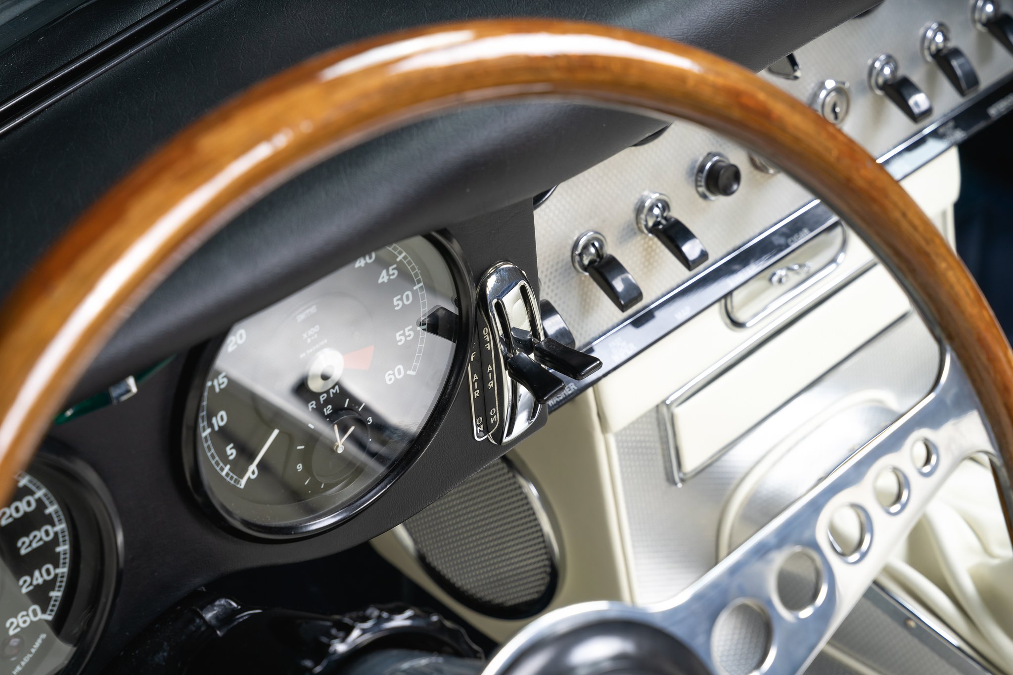 Jaguar E-type 3.8 OBL 1961 – 25